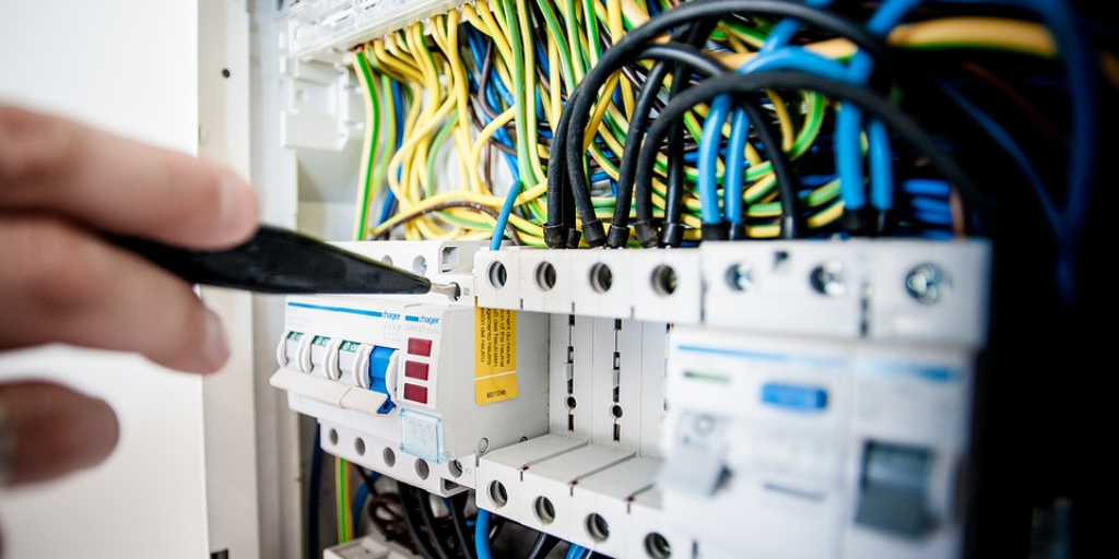 Seven Advantages of Health & Safety Focused Electrical Contractors